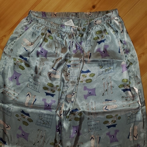 Mixit Women's Two-piece Sleepwear - Picture 3 of 5